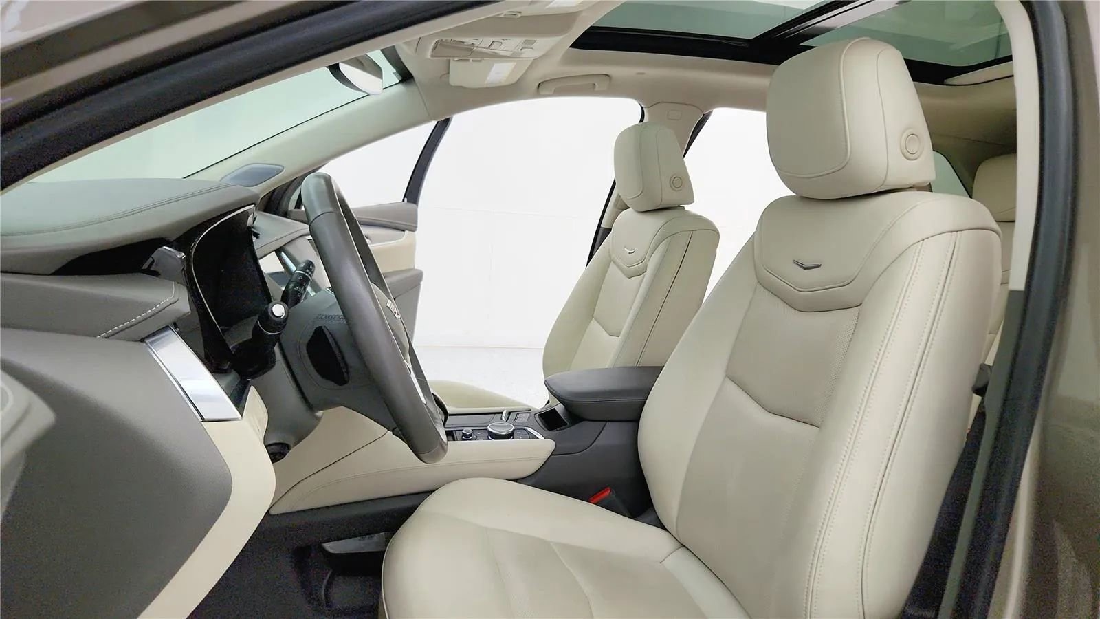 Used 2023 Cadillac XT5 Premium Luxury image 28