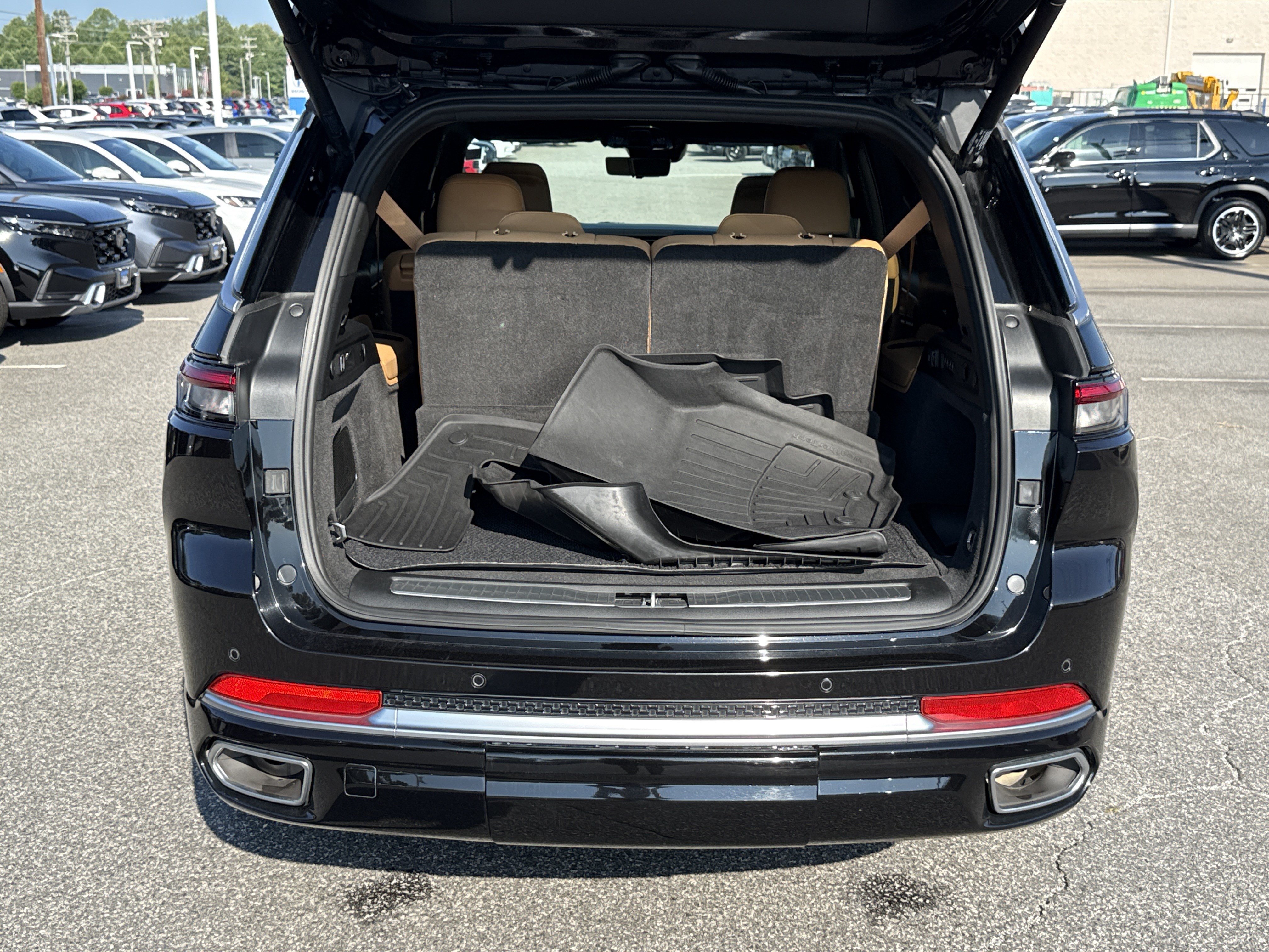 Used 2021 Jeep Grand Cherokee L Summit AWD/4WD image 33