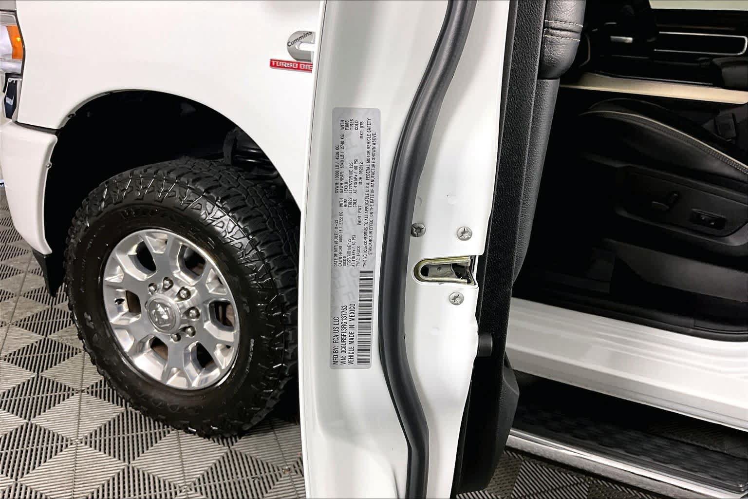 Used 2024 RAM 2500 Laramie w/ Bed Utility Group AWD/4WD image 33