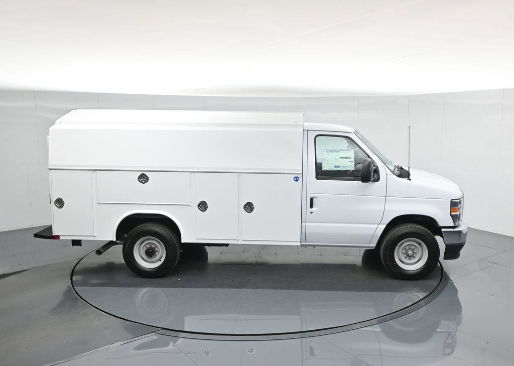 New 2026 Ford E-350 and Econoline 350 Super Duty w/ Power Equipment Group image 57