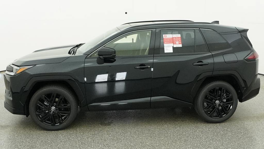 New 2026 Toyota RAV4 XSE AWD/4WD image 3