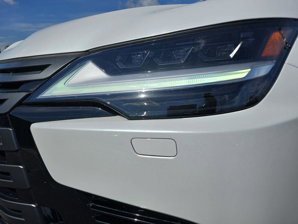 Used 2025 Lexus LX 700h Overtrail w/ Accessory Package (Z1) image 35