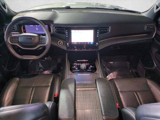 Used 2024 Jeep Wagoneer Series III AWD/4WD image 17