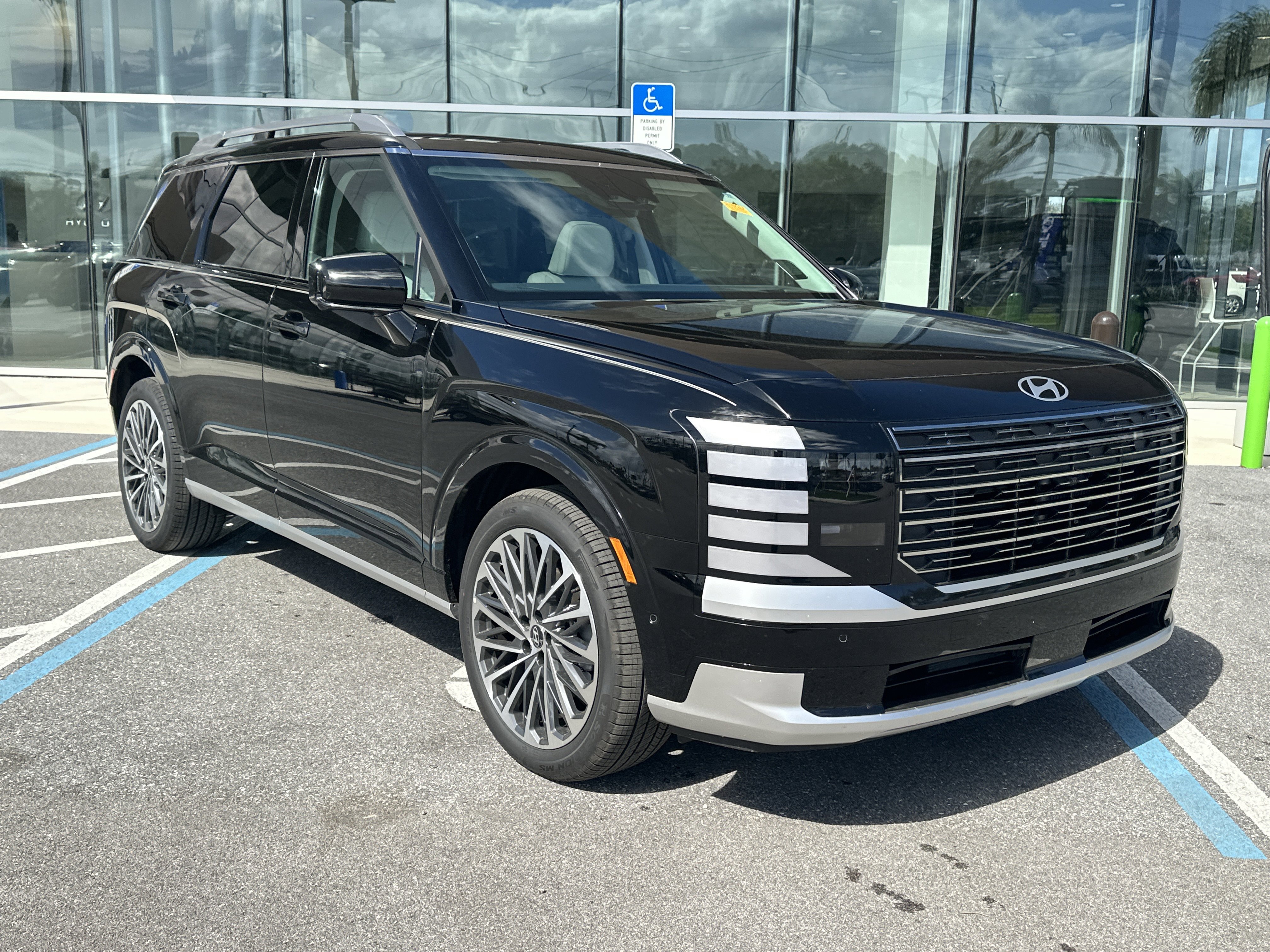 New 2026 Hyundai Palisade Calligraphy FWD image 4