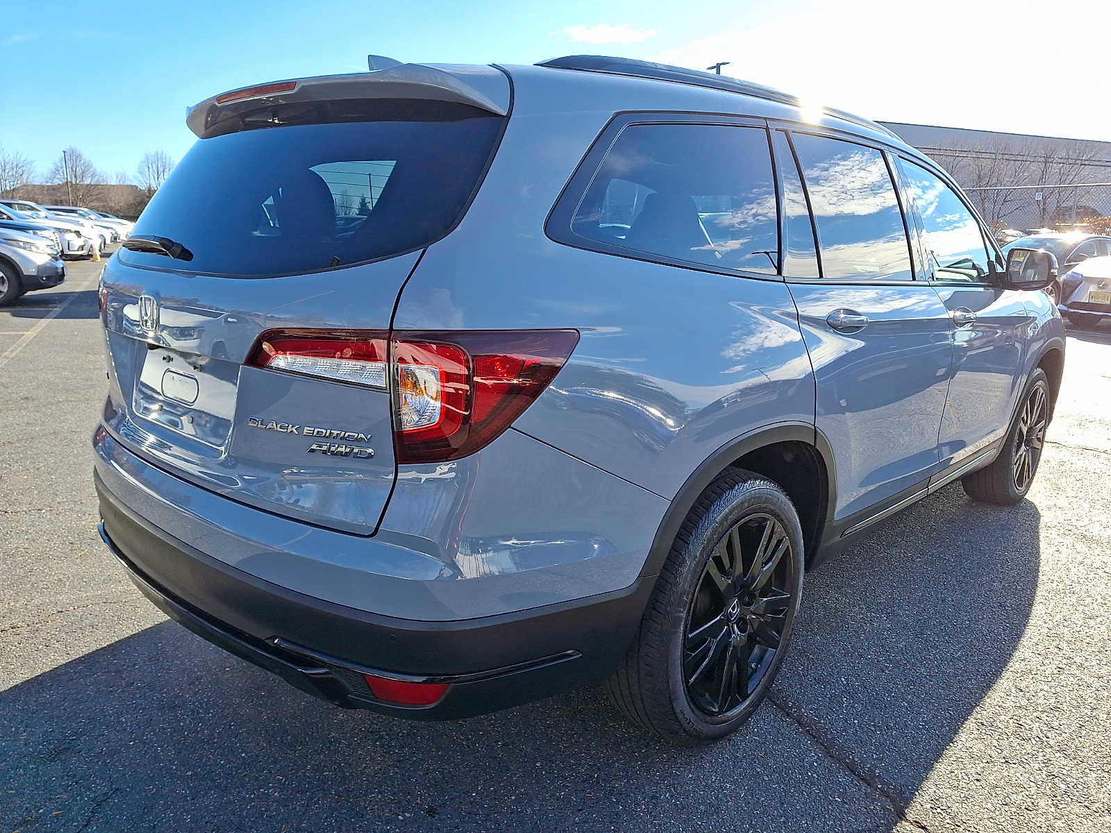 Used 2022 Honda Pilot Black Edition image 4