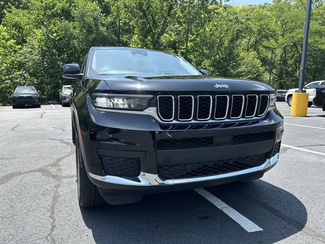 Used 2023 Jeep Grand Cherokee L Laredo w/ Luxury Tech Group I AWD/4WD image 11