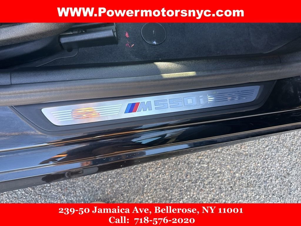 Used 2022 BMW M550i xDrive M550i xDrive w/ Executive Package image 17