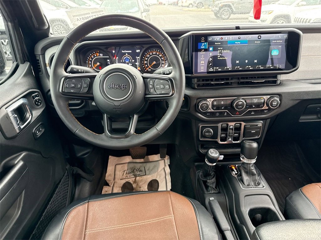 Used 2024 Jeep Gladiator Sport image 14