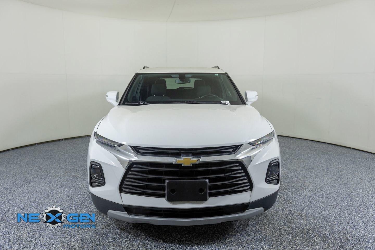 Used 2019 Chevrolet Blazer LT FWD image 2