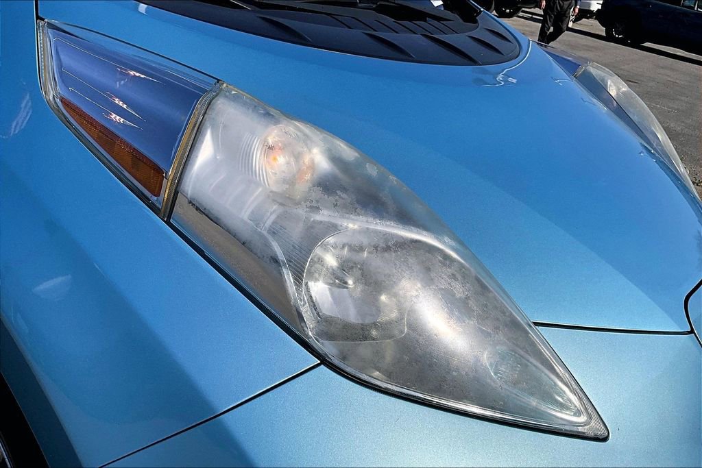 Used 2015 Nissan Leaf S w/ Charge Package FWD image 32