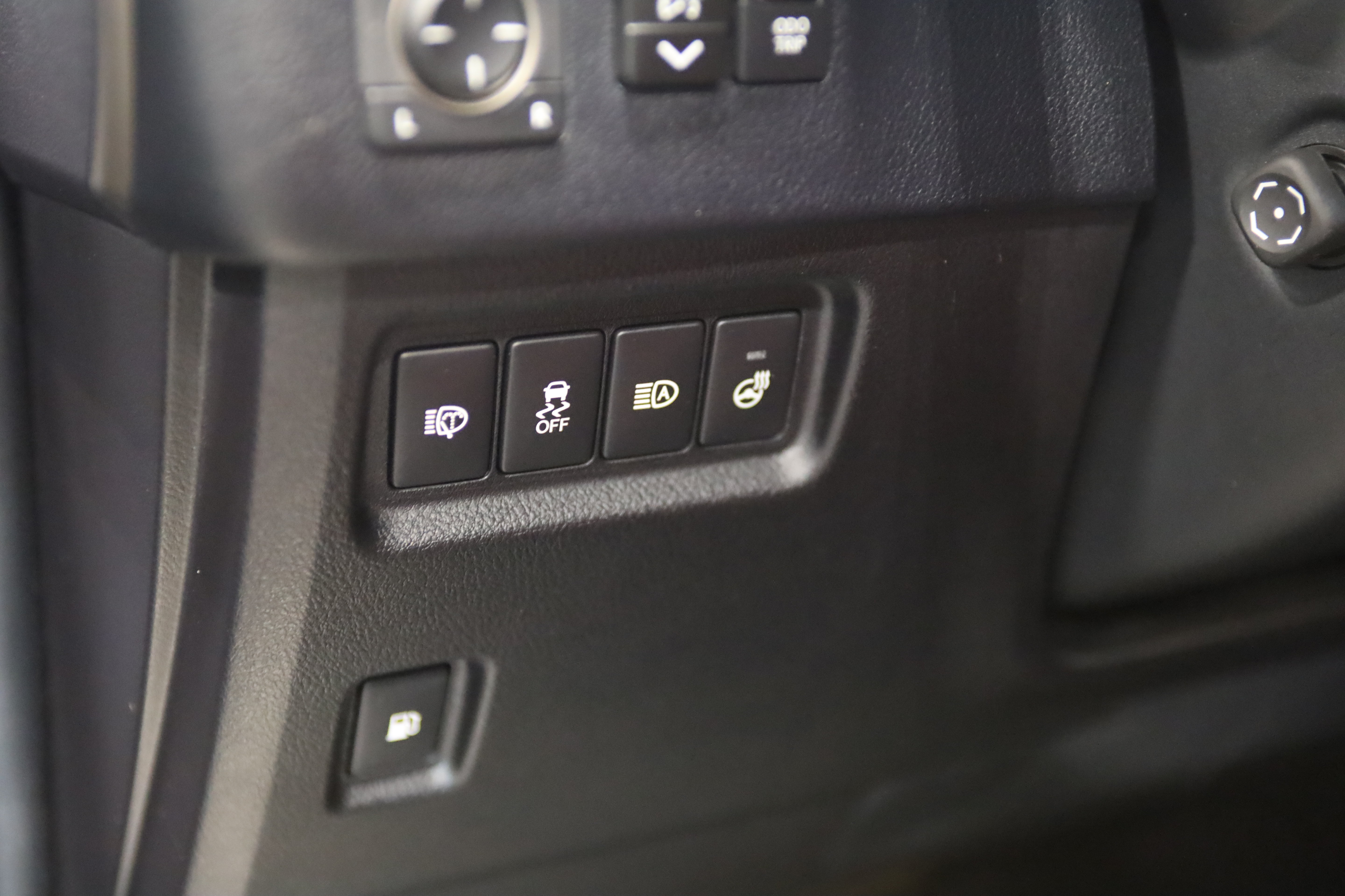 Used 2021 Lexus GX 460 Premium w/ Premium Package AWD/4WD image 21