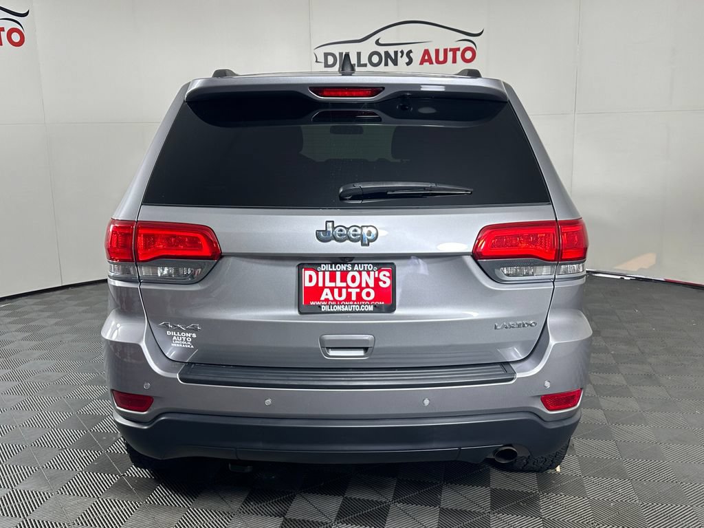 Used 2018 Jeep Grand Cherokee Laredo AWD/4WD image 5
