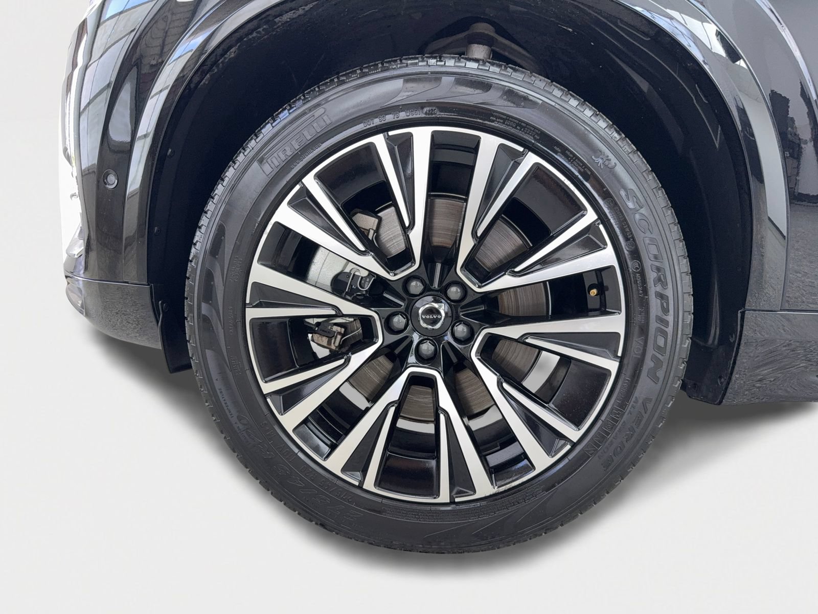 Used 2024 Volvo XC90 T8 Plus AWD/4WD image 54