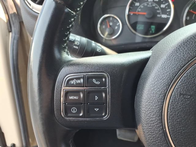 Used 2016 Jeep Wrangler Unlimited Sahara w/ Connectivity Group AWD/4WD image 6