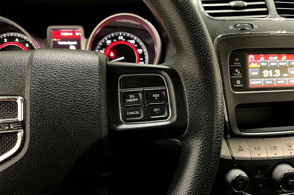 Used 2015 Dodge Journey SXT w/ Flexible Seating Group image 12