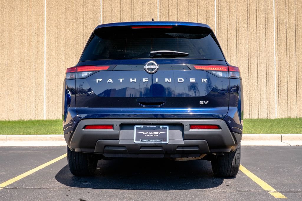 Used 2024 Nissan Pathfinder SV FWD image 8