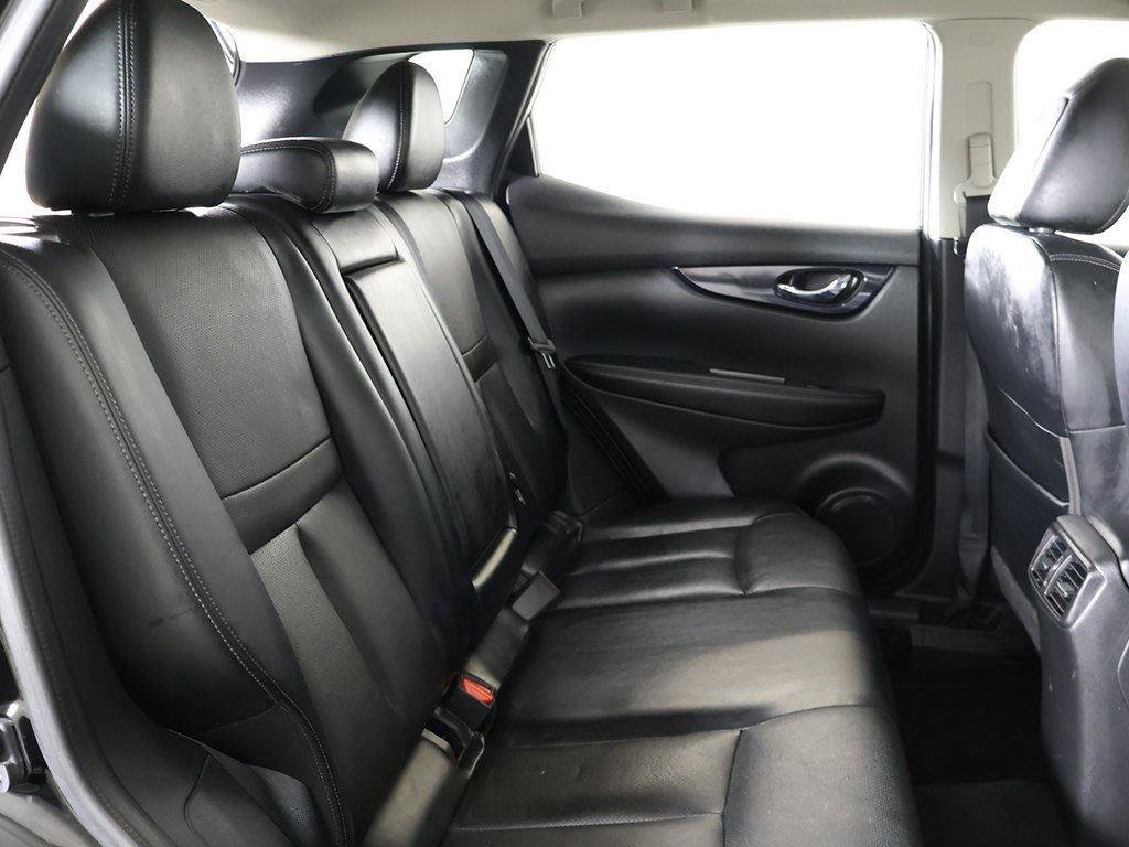 Used 2018 Nissan Rogue Sport SL w/ SL Premium Package image 35