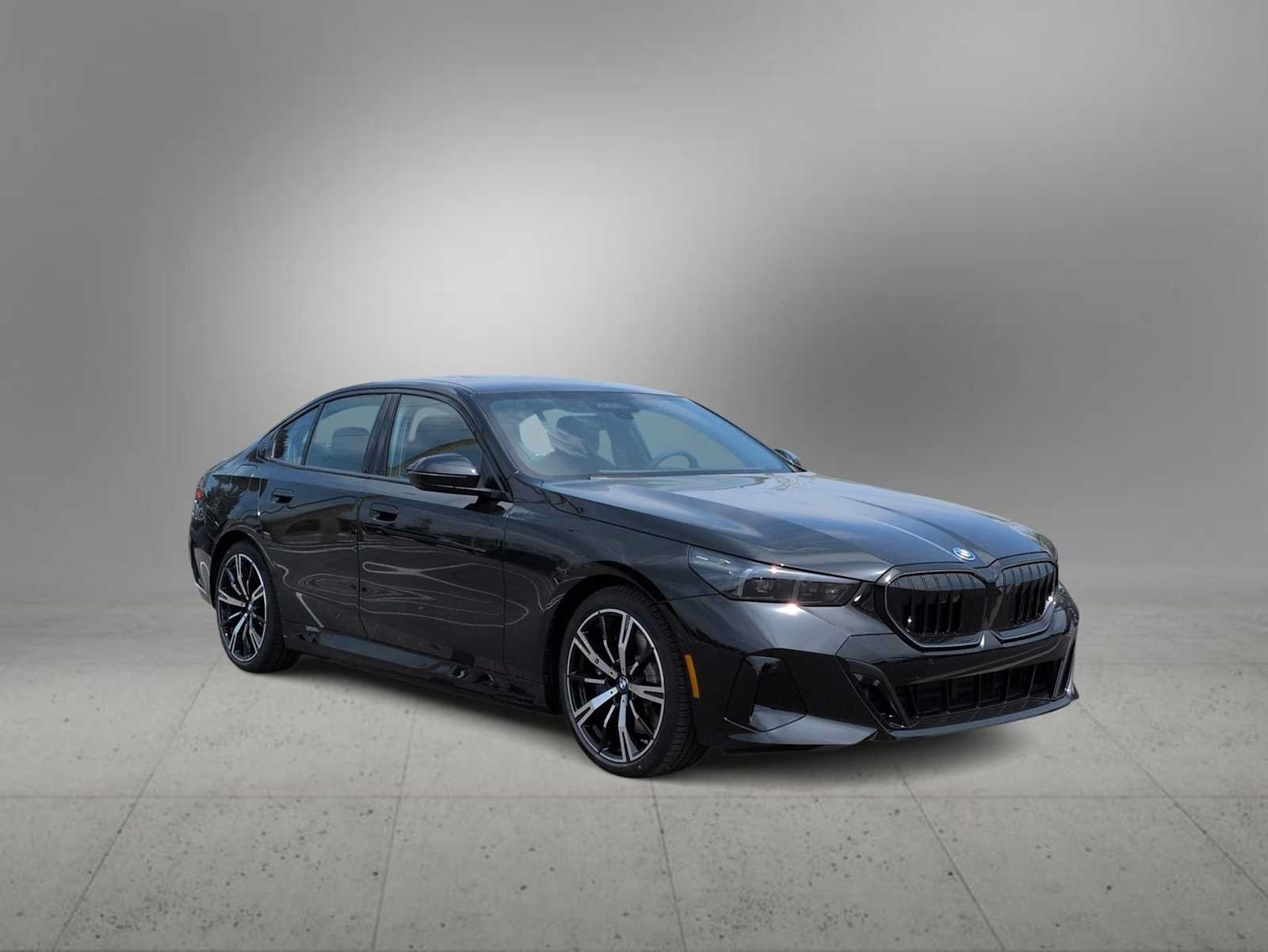 New 2027 BMW 550e xDrive AWD/4WD image 2