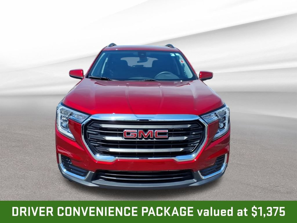 Certified 2024 GMC Terrain SLE w/ Driver Convenience Package AWD/4WD image 3