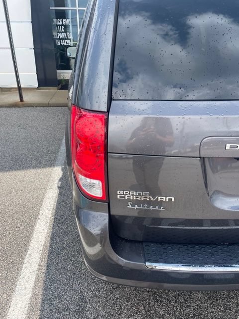 Used 2018 Dodge Grand Caravan SE FWD image 13