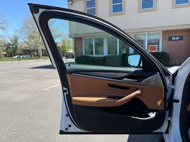 Used 2022 BMW 530i xDrive w/ Convenience Package image 24