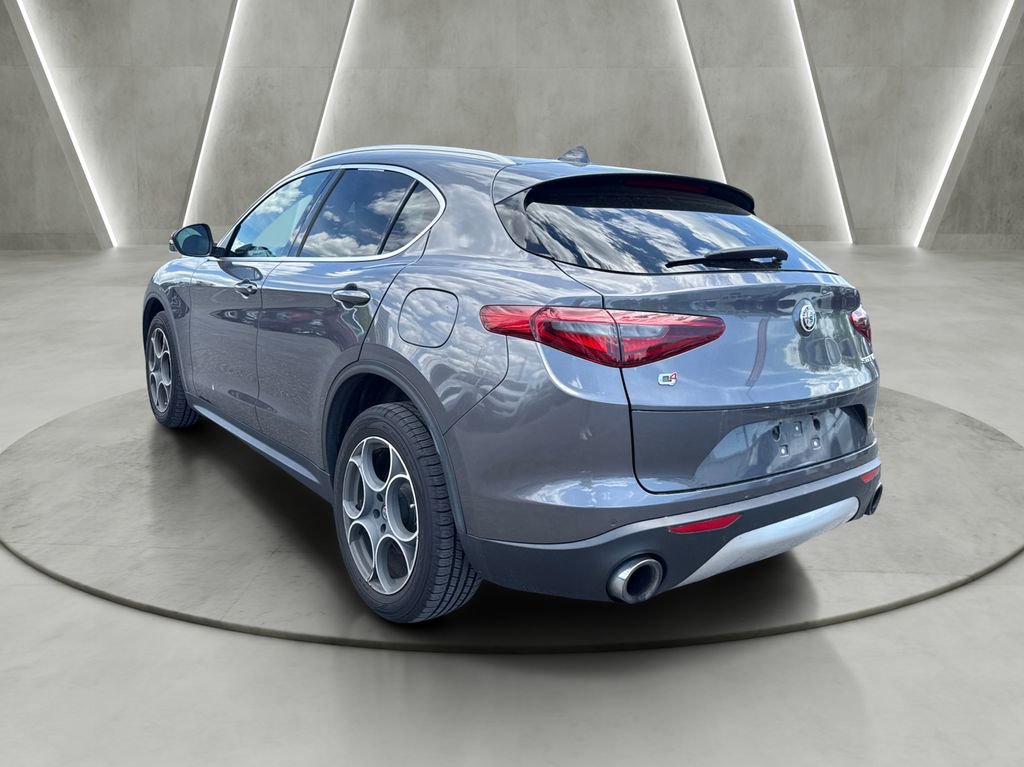 Used 2018 Alfa Romeo Stelvio AWD w/ Cold Weather Package image 4