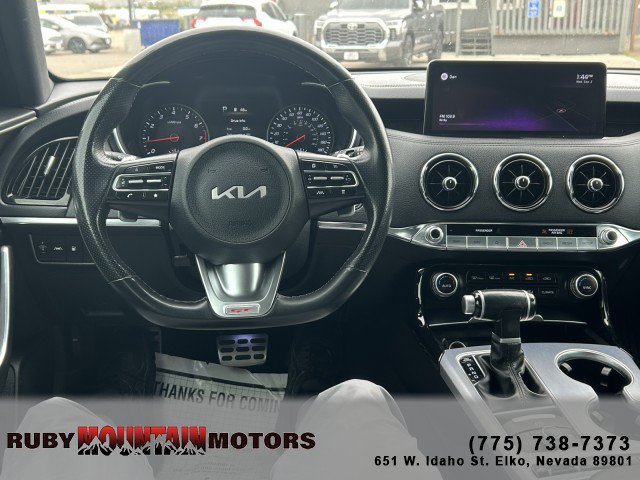 Used 2022 Kia Stinger GT1 AWD/4WD image 12