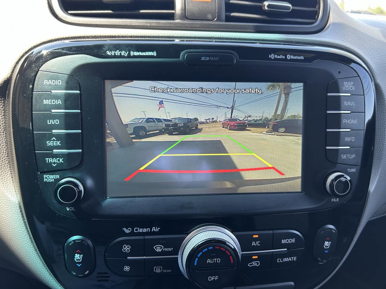 Used 2014 Kia Soul + image 13