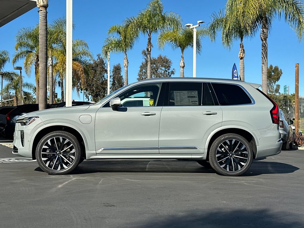 New 2026 Volvo XC90 T8 Plus w/ Protection Package Premier AWD/4WD image 2