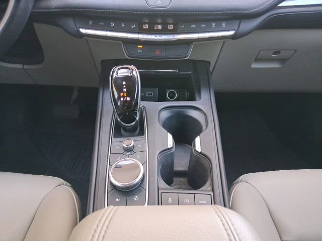 Used 2023 Cadillac XT4 Luxury FWD image 8