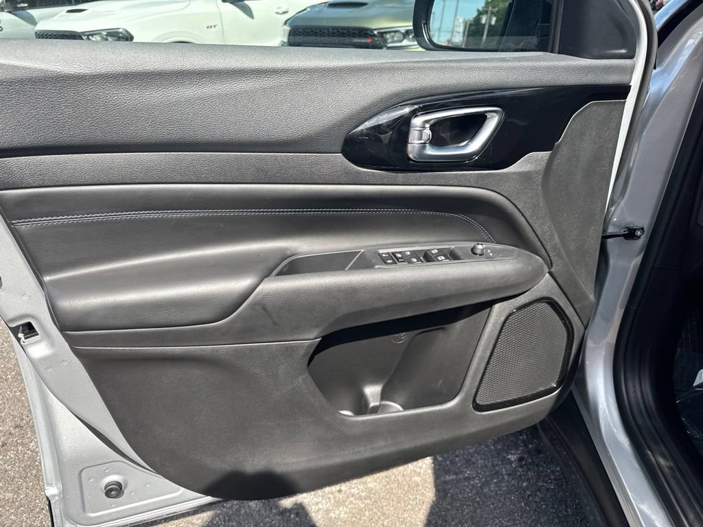 New 2026 Jeep Compass Limited AWD/4WD image 13