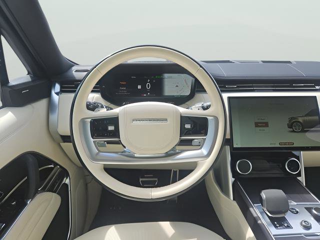 Certified 2023 Land Rover Range Rover SE image 11