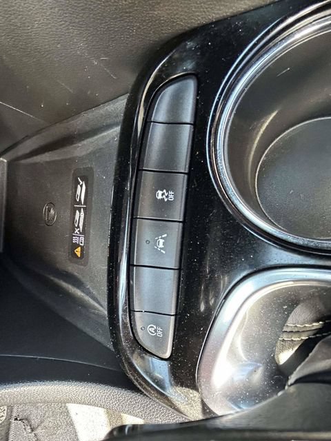 Used 2024 Buick Encore GX Sport Touring w/ Advanced Technology Package FWD image 18