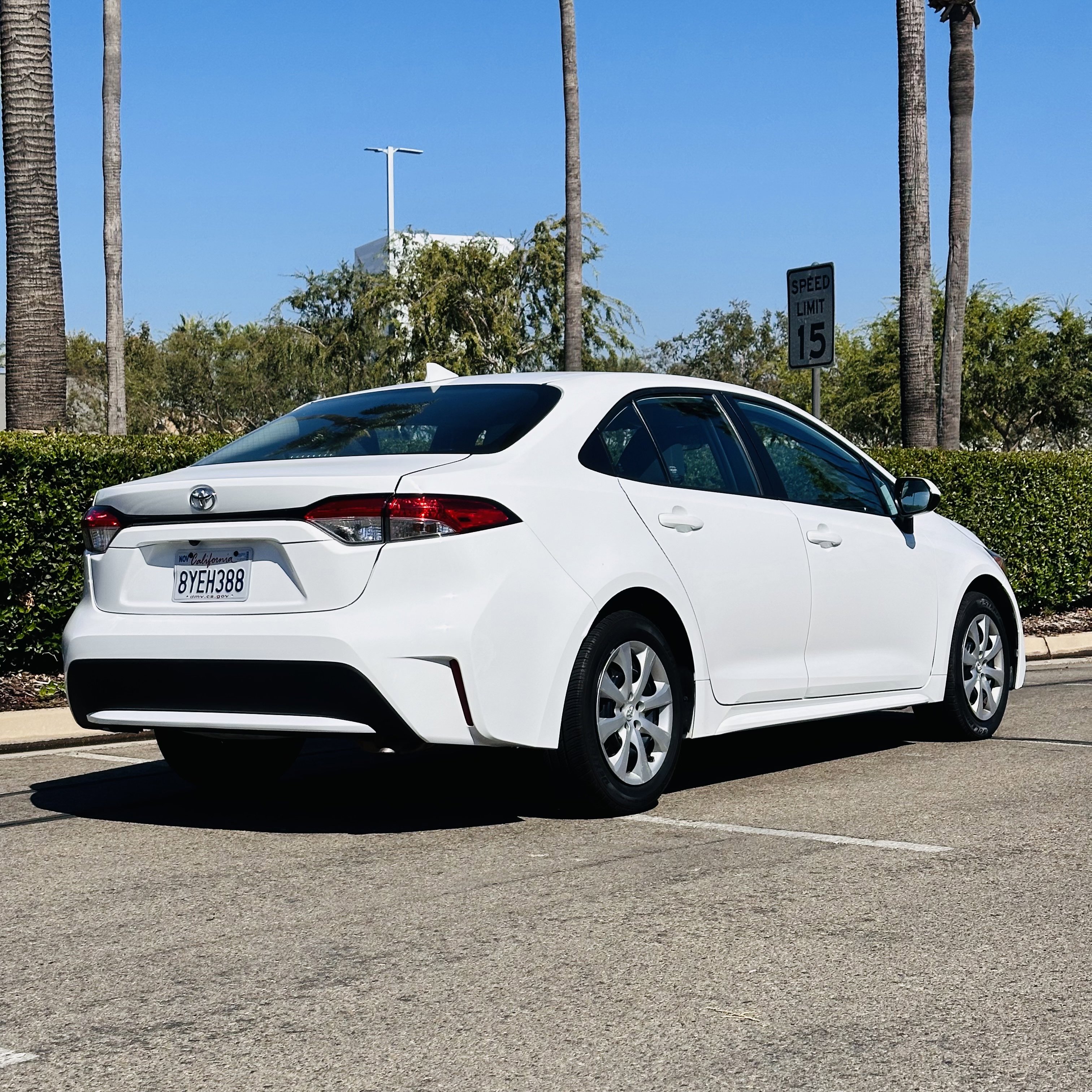 Used 2022 Toyota Corolla LE image 10