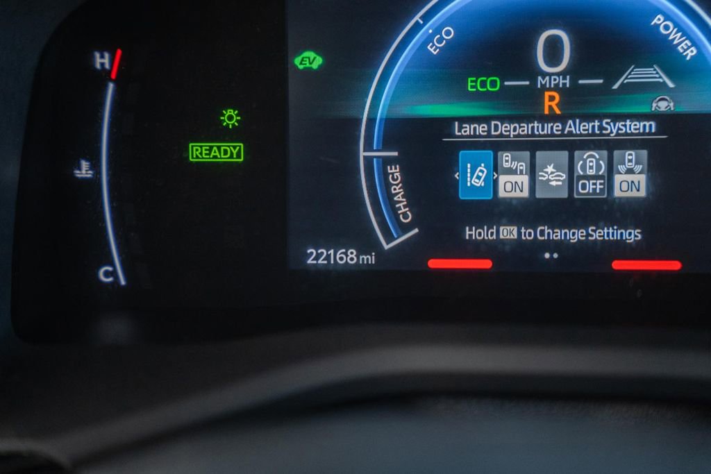 Used 2025 Toyota Camry LE image 40