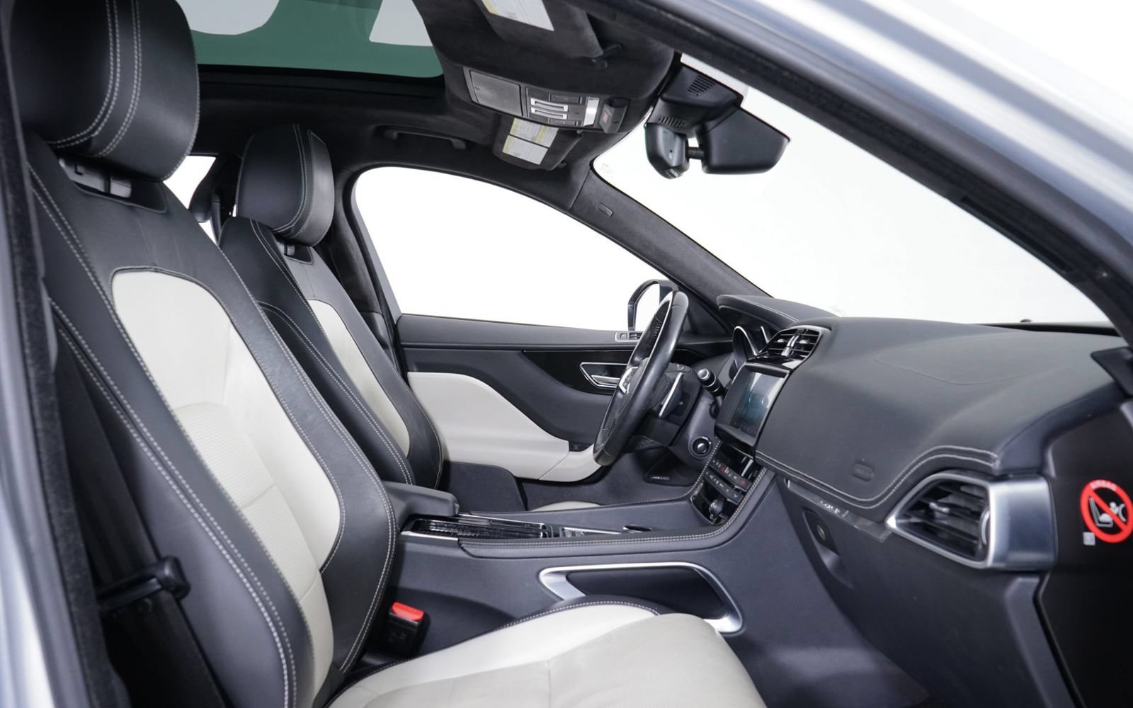 Used 2019 Jaguar F-PACE R-Sport AWD/4WD image 28