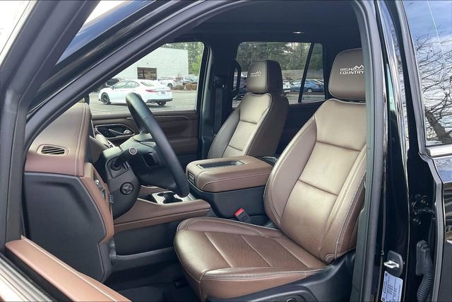Used 2023 Chevrolet Tahoe High Country w/ Premium Package AWD/4WD image 25