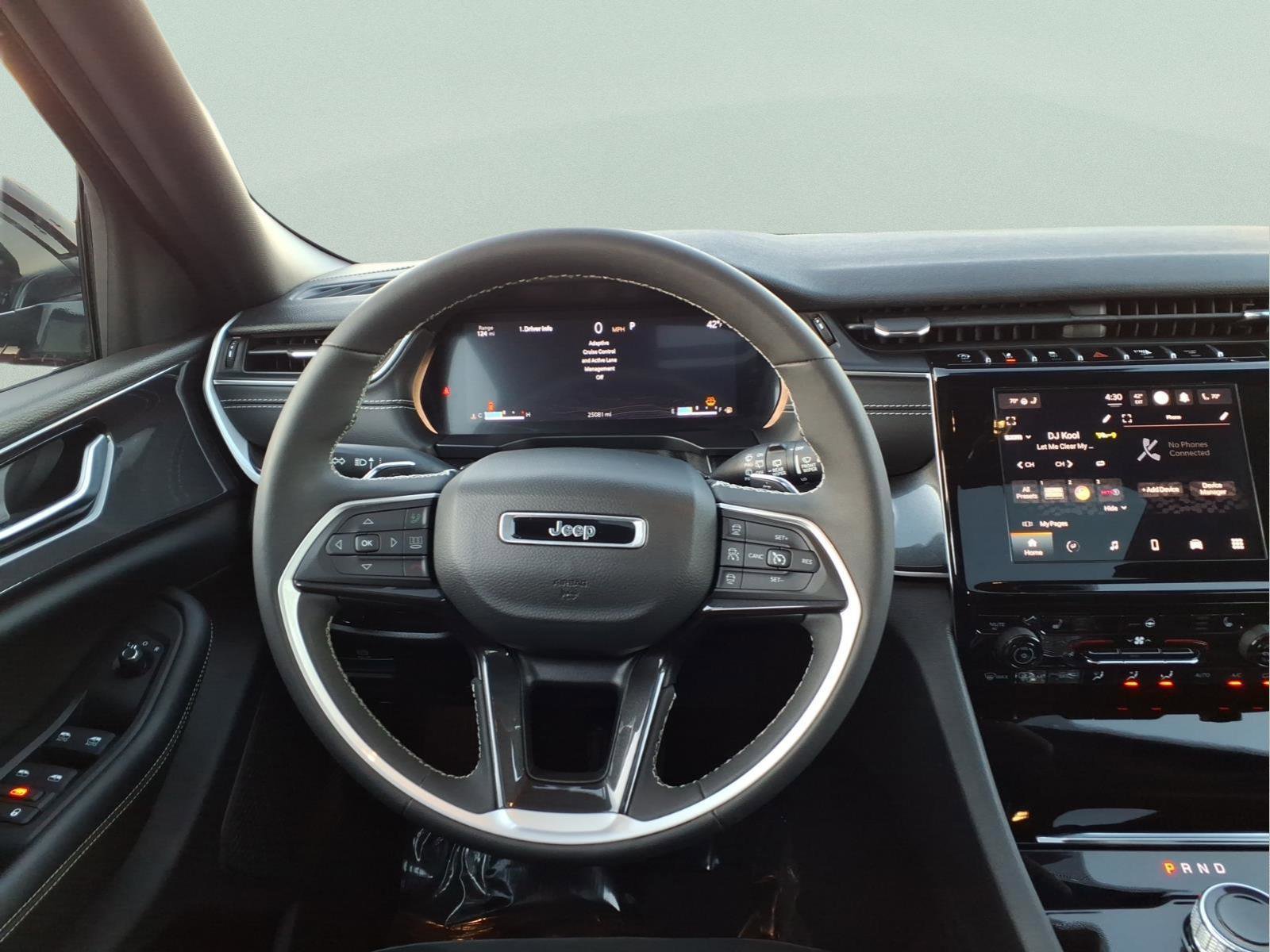 Used 2023 Jeep Grand Cherokee L Altitude image 12