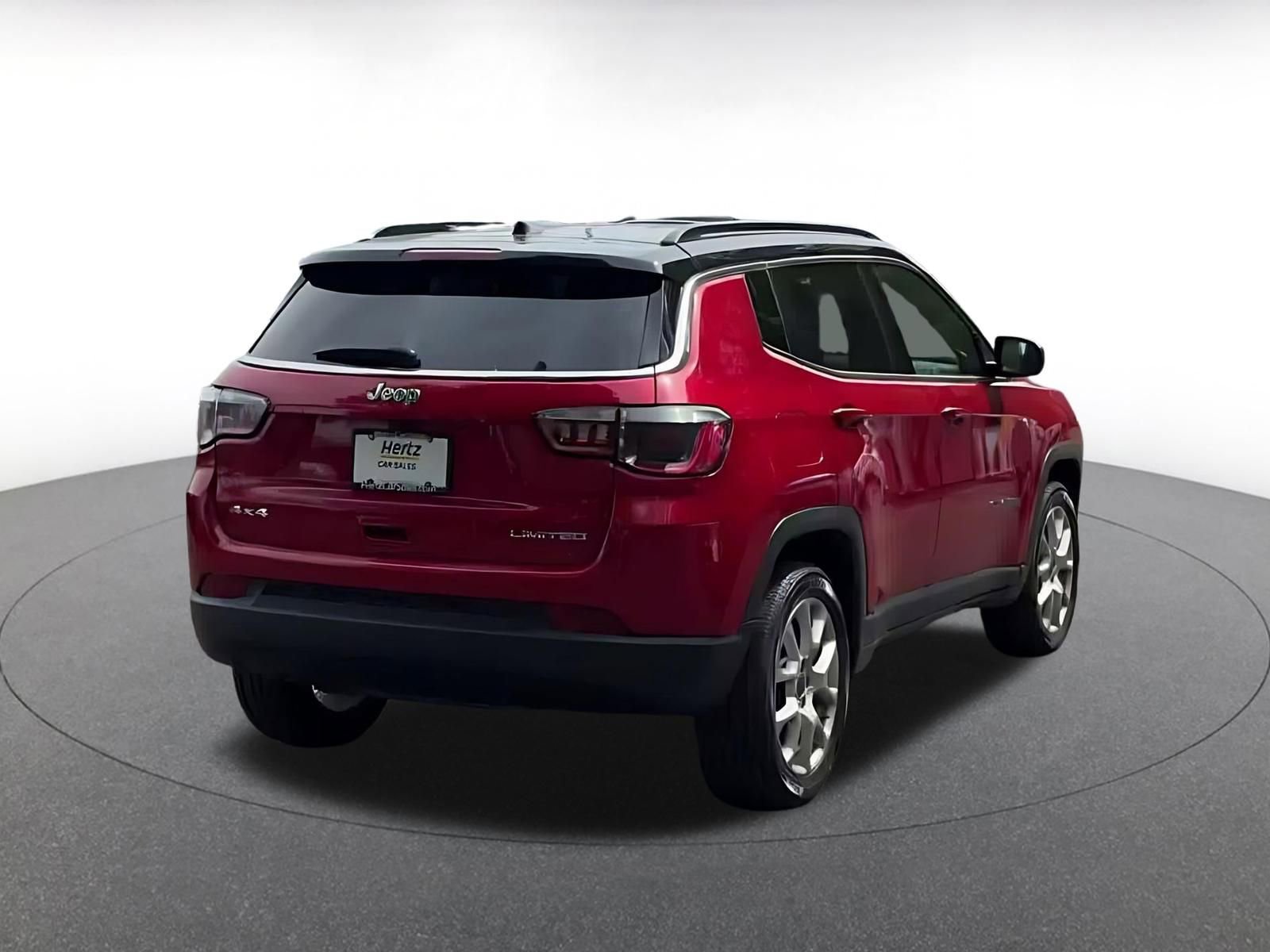 Used 2025 Jeep Compass Limited image 14