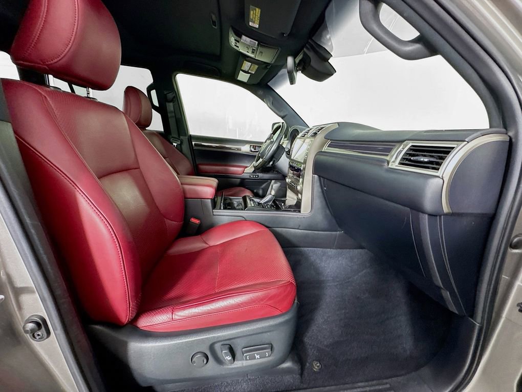 Used 2020 Lexus GX 460 Luxury image 32