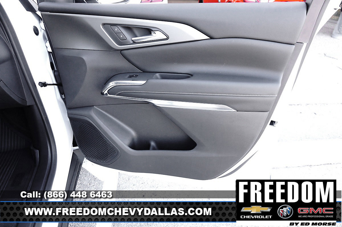New 2026 Chevrolet Traverse LT w/ Driver Confidence Package FWD image 40