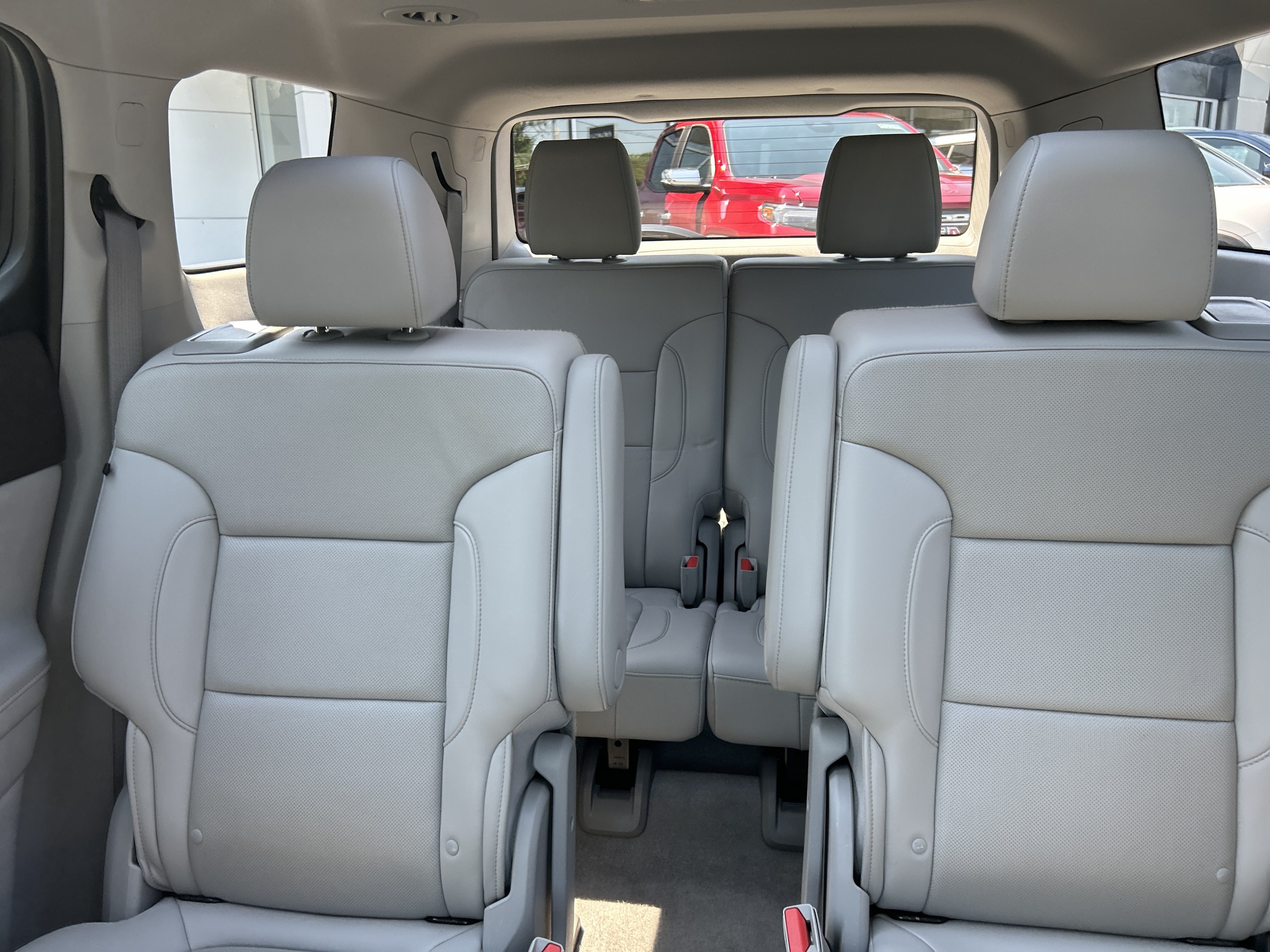 Certified 2021 GMC Acadia SLT w/ Premium Package AWD/4WD image 27