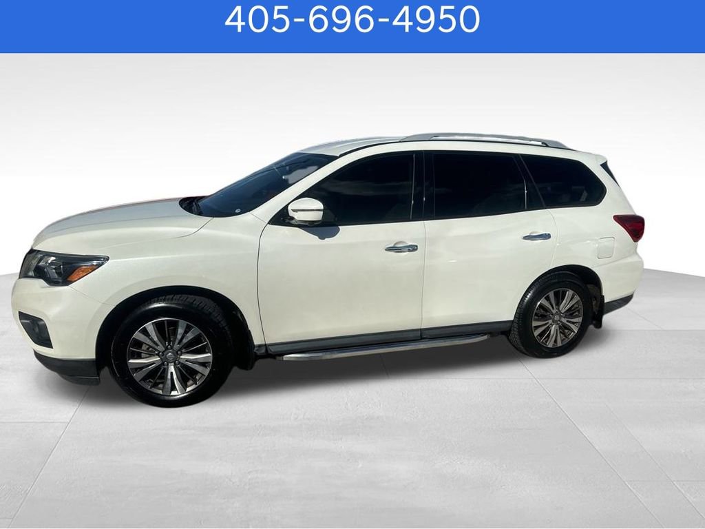 Used 2019 Nissan Pathfinder SL w/ Cargo Package image 10