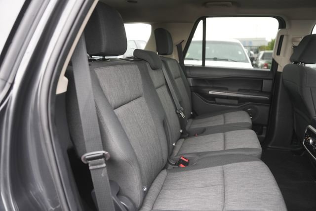 Used 2023 Ford Expedition XLT image 18