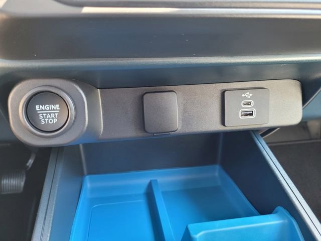 Certified 2025 Ford Maverick XLT w/ Equipment Group 302A AWD/4WD image 24