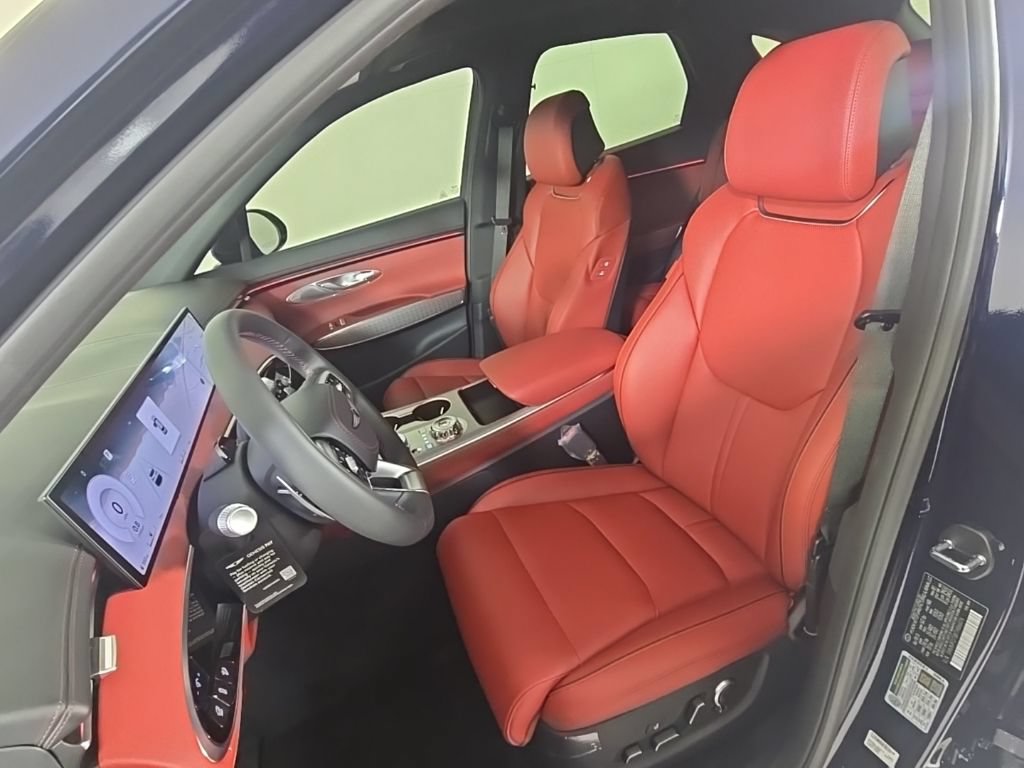 New 2026 Genesis GV70 2.5T Sport Prestige AWD/4WD image 15