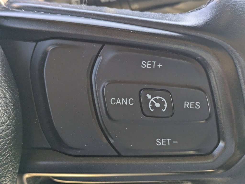 Used 2018 Jeep Wrangler Sport image 27