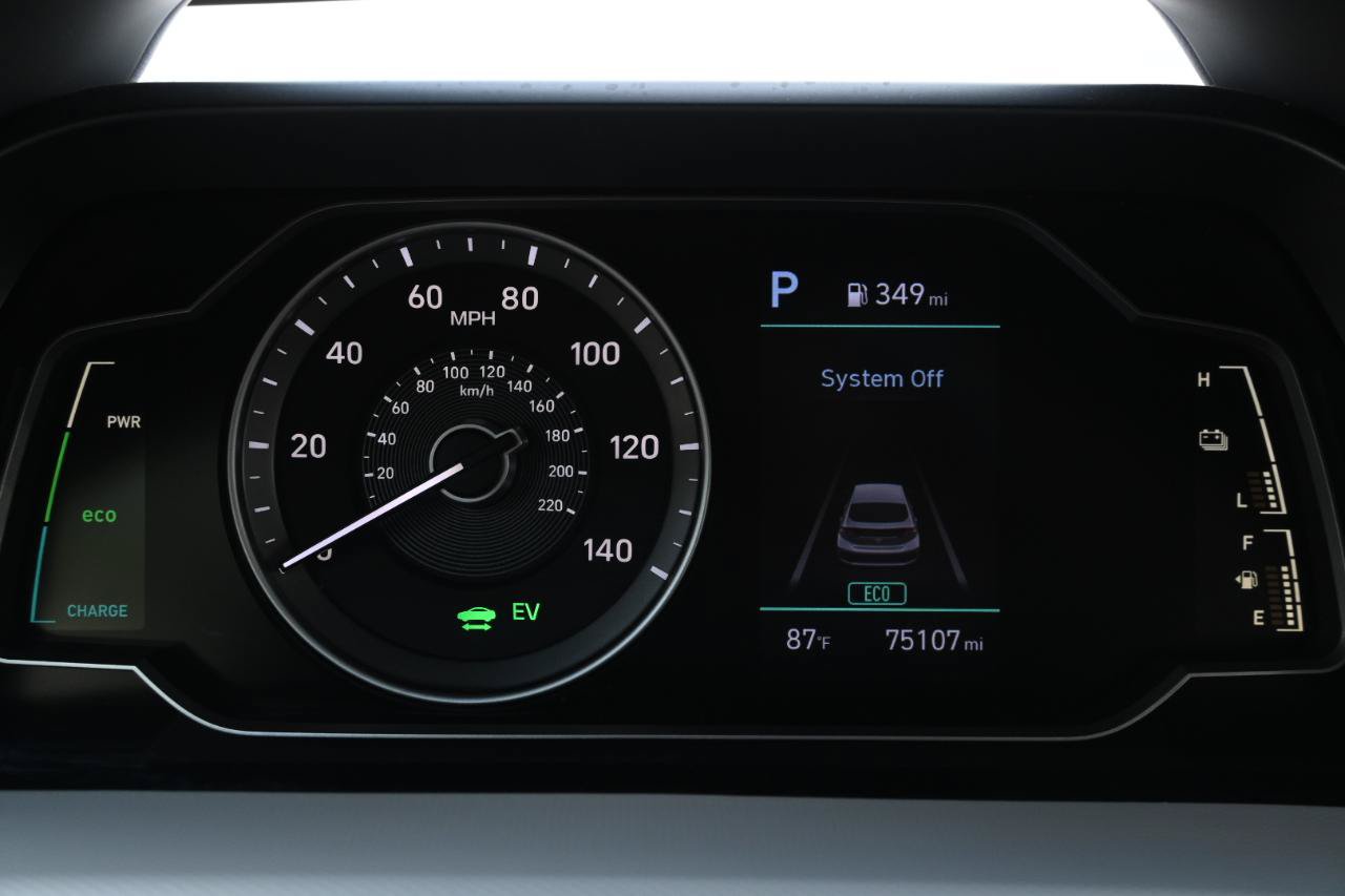 Used 2020 Hyundai Ioniq Blue FWD image 24