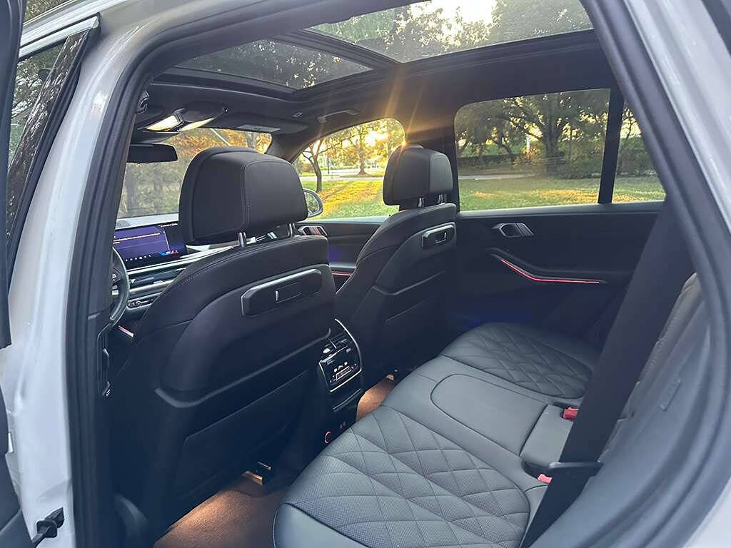 Used 2024 BMW X5 xDrive50e AWD/4WD image 23