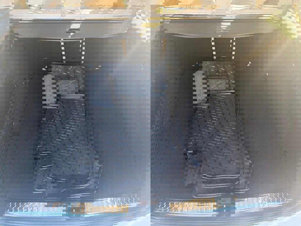 Used 2022 Mercedes-Benz GLC 300 4MATIC image 28